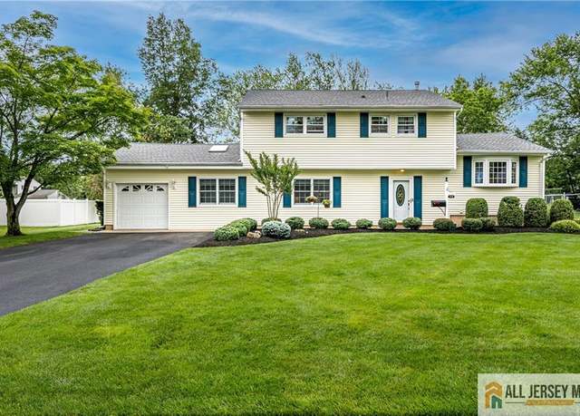 Property at 13 Steven Rd, South Brunswick, NJ 08824, 4 beds, 2.5 baths