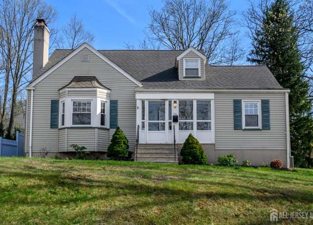 Property at 102 Fairview Ave, West Orange, NJ 07052, 3 beds, 2.5 baths