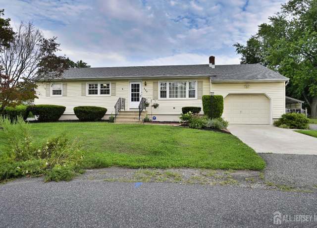 Property at 135 E Irvington Ave, Franklin Twsp, NJ 08873, 3 beds, 3 baths