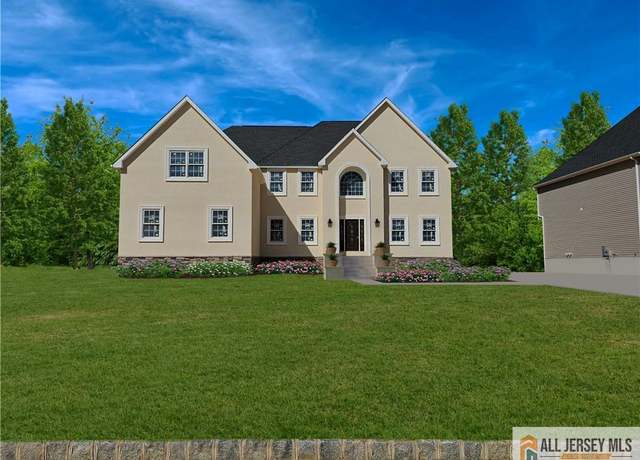 Property at 182 River Rd, Monroe, NJ 08831, 5 beds, 4 baths