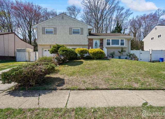 Property at 26 Venus Rd, Old Bridge, NJ 08879, 3 beds, 2 baths