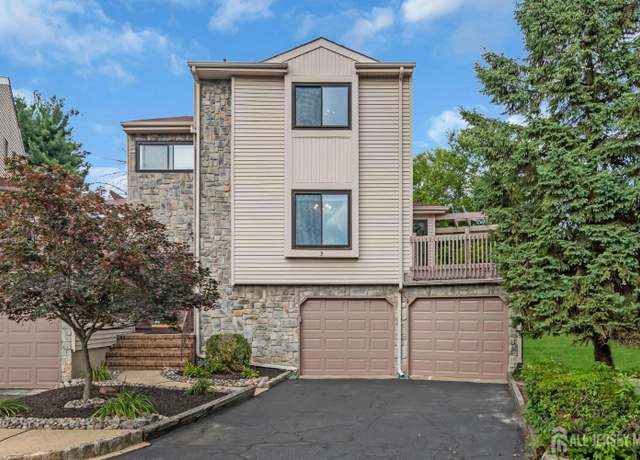Property at 3 Redberry Ct, East Brunswick, NJ 08816, 3 beds, 2.5 baths