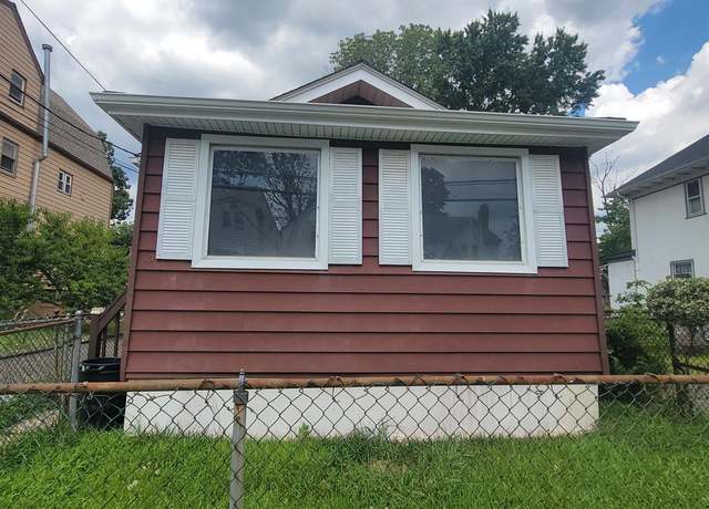 Property at 13 Lanark Ave, Newark, NJ 07106, 3 beds, 1 bath