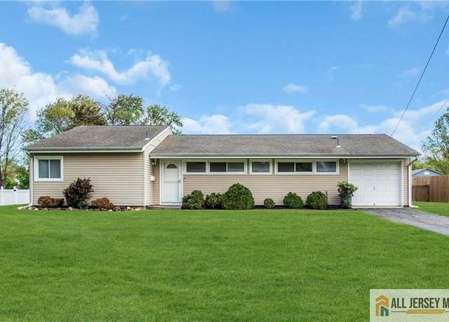 Property at 185 Kendall Rd, South Brunswick, NJ 08824, 3 beds, 1.5 baths