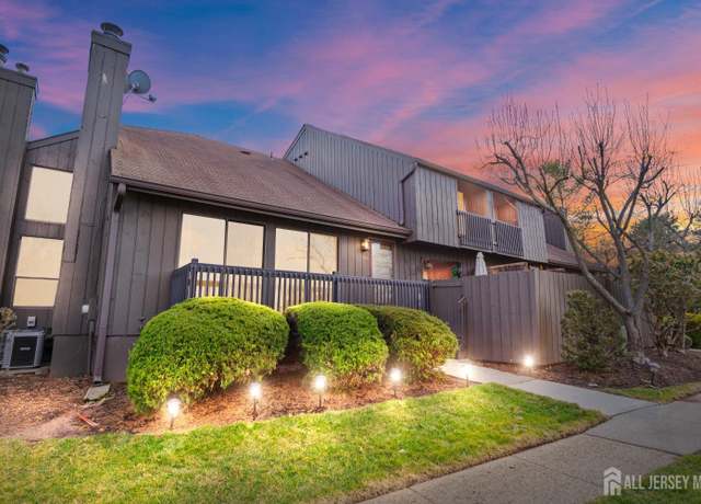 Property at 100 Westgate Dr, Edison, NJ 08820, 2 beds, 2.5 baths
