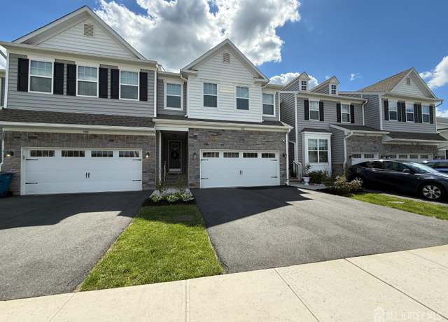 Property at 3504 Charleston Dr, Monroe, NJ 08831, 3 beds, 2.5 baths