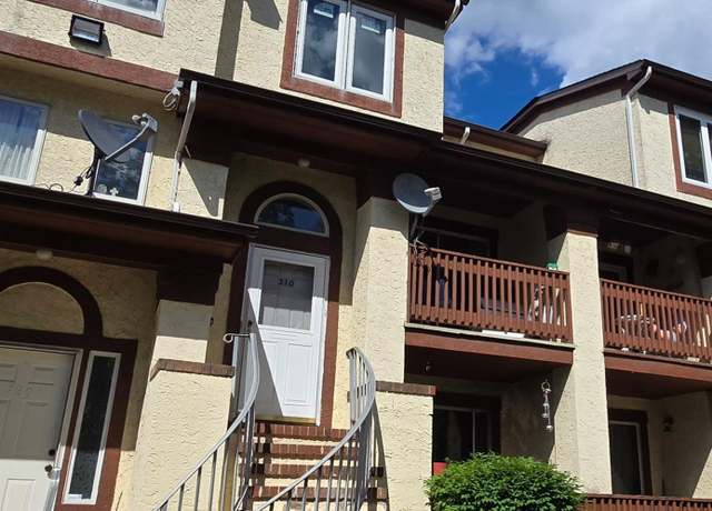 Property at 310 Michaels Ct #310, Woodbridge Proper, NJ 07095, 3 beds, 2.5 baths