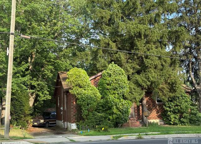 Property at 436 Ryders Ln, East Brunswick, NJ 08816, 3 beds, 1 bath
