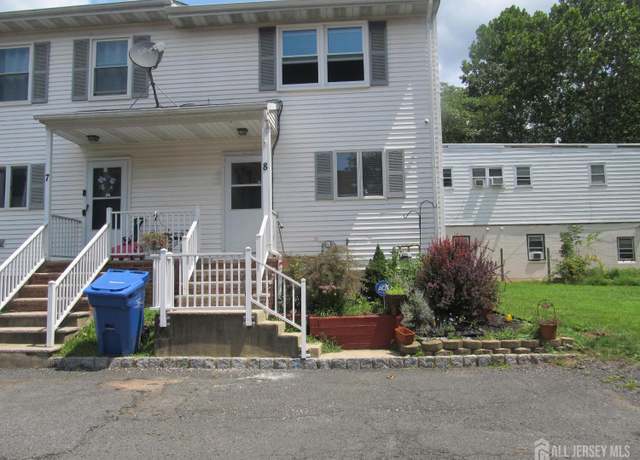 Property at 741 Bound Brook Rd Unit 8, Dunellen, NJ 08812, 2 beds, 1.5 baths
