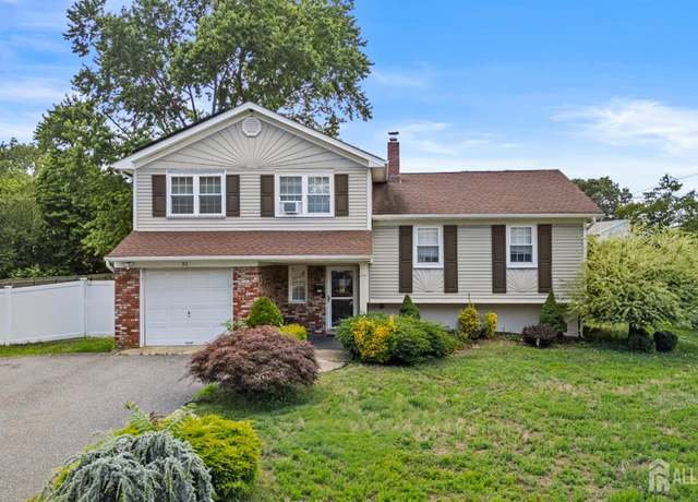 Property at 31 Brunswick Dr, Howell, NJ 07731, 3 beds, 2 baths