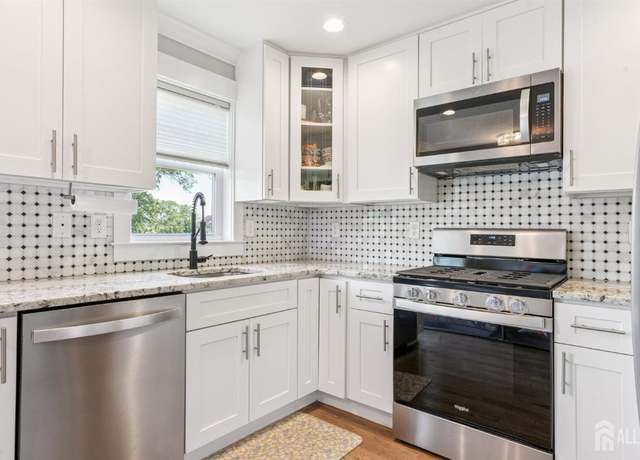 Property at 226 Main St #2, South Amboy, NJ 08879, 2 beds, 3 baths
