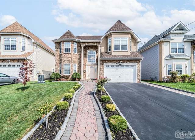 Property at 58 S Whittier St, Carteret, NJ 07008, 4 beds, 3 baths