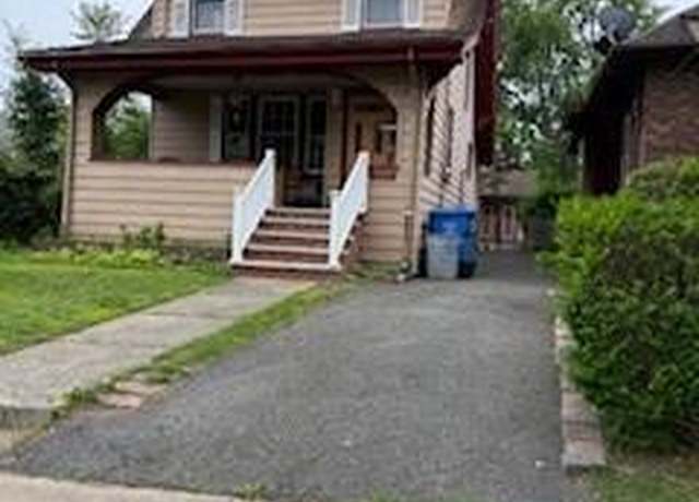 Property at 117 Freeman St, Woodbridge Proper, NJ 07095, 3 beds, 1.5 baths