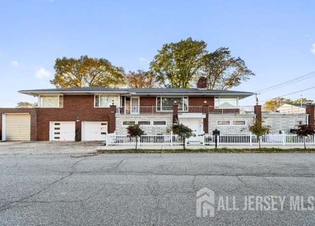 Property at 1 Ridge Ave, Sayreville, NJ 08872, 6 beds, 3 baths