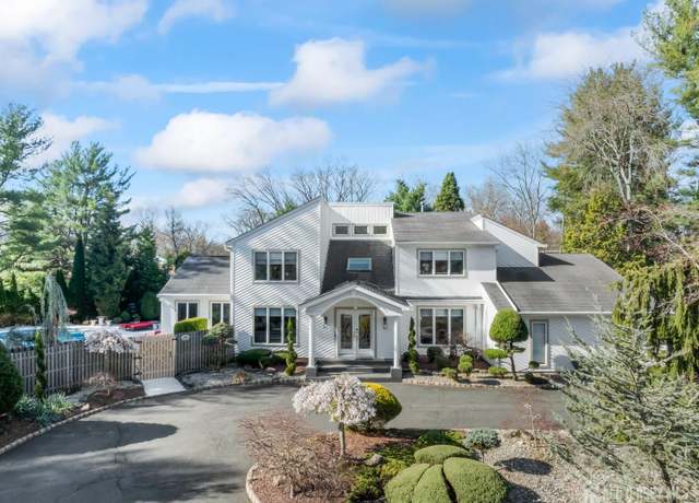 Property at 7 Leighton Dr, East Brunswick, NJ 08816, 5 beds, 4.5 baths
