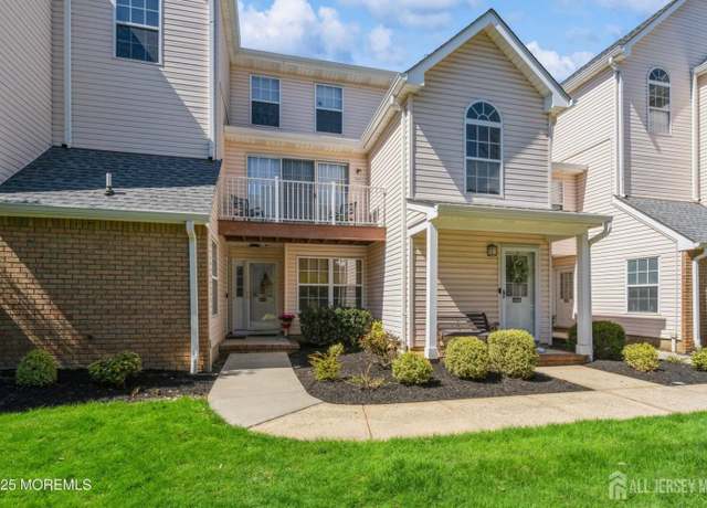 Property at 604 Hampshire Dr, North Brunswick, NJ 08902, 2 beds, 2 baths