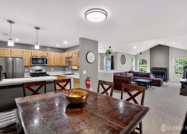 Property at 231 Vasser Dr, Piscataway, NJ 08854, 2 beds, 2 baths