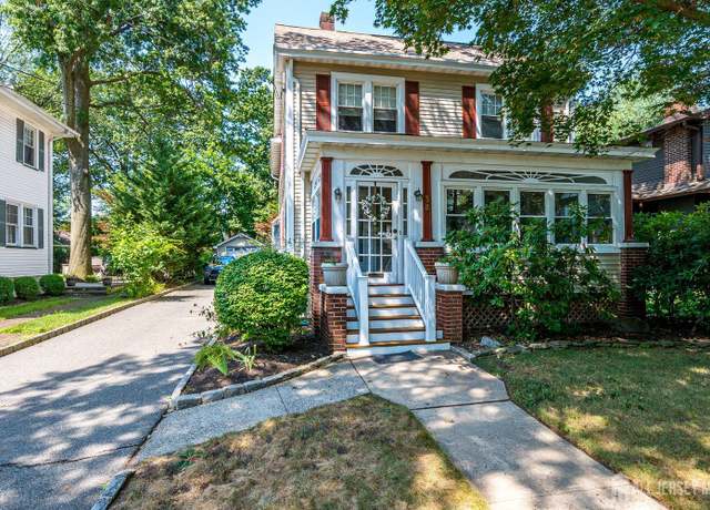 Property at 38 Thomas St, Metuchen, NJ 08840, 4 beds, 2.5 baths