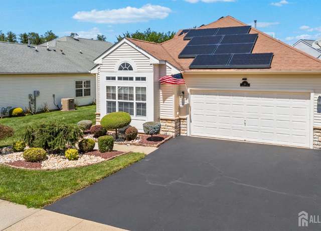 Property at 66 Vineyard Ct, Monroe, NJ 08831, 2 beds, 2 baths