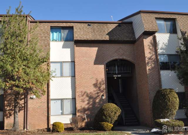 Property at 1404 Edison Glen Ter, Edison, NJ 08837, 4 beds, 3 baths