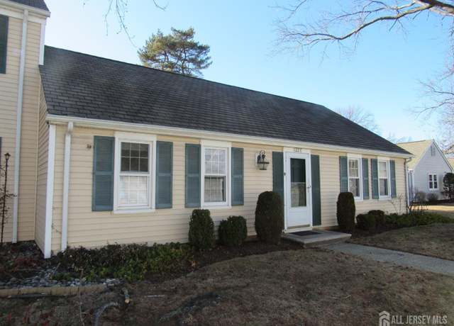 Property at 122-C Lowell Ln, Monroe, NJ 08831, 2 beds, 1 bath