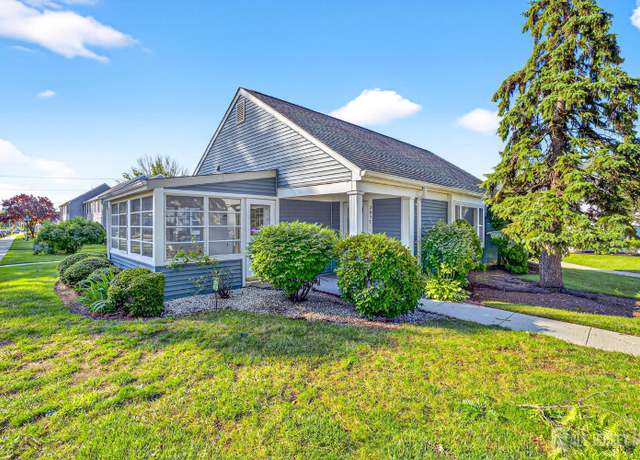 Property at 203 Rossmoor Dr Unit C, Monroe, NJ 08831, 2 beds, 1.5 baths