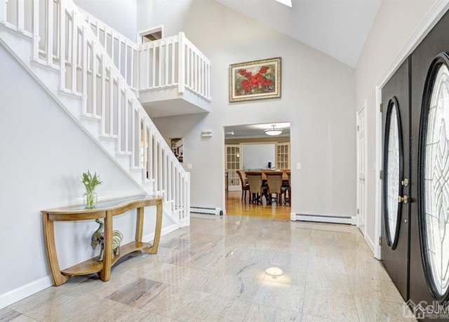 Property at 36 Tower Hill Ln SE, Kinnelon, NJ 07405, 4 beds, 3.5 baths