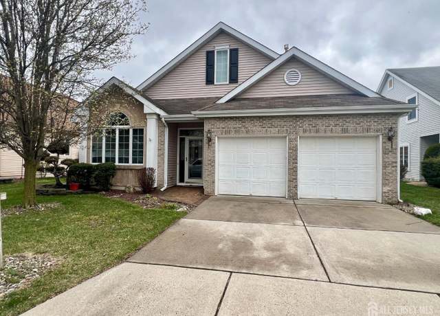 Property at 46 Dawson Ln, Monroe, NJ 08831, 2 beds, 2 baths