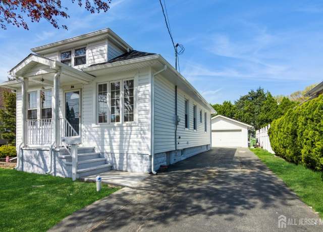 Property at 26 Meeker Ave, Edison, NJ 08817, 3 beds, 2.5 baths