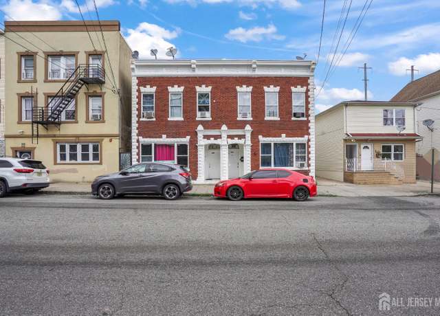 Property at 264 Washington St, Perth Amboy, NJ 08861