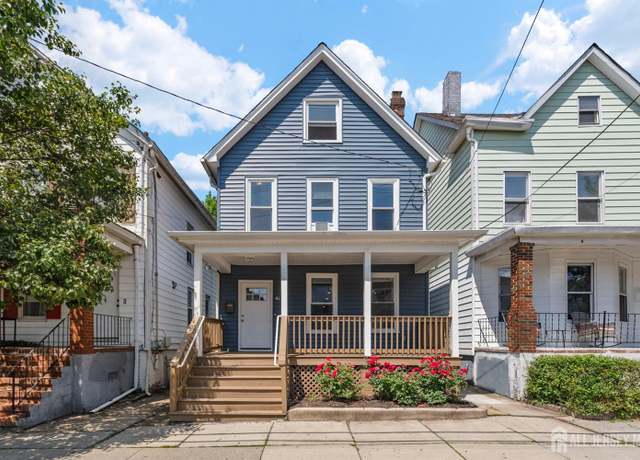 Property at 41 Guilden St, New Brunswick, NJ 08901, 7 beds, 2 baths