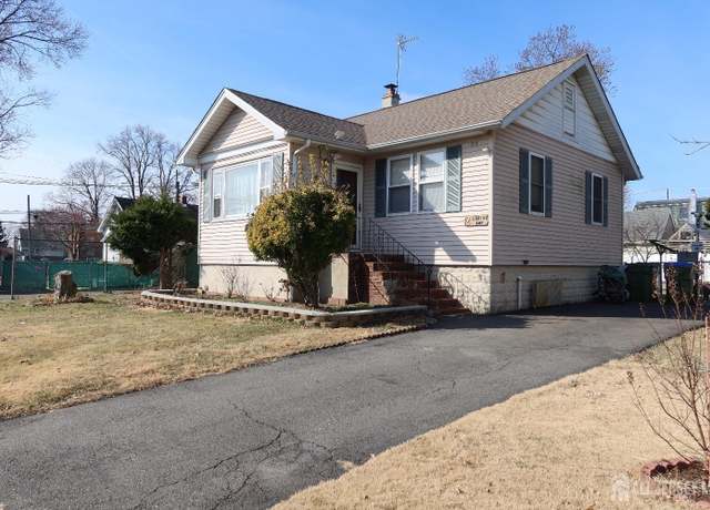 Property at 12 Loring Ave, Edison, NJ 08817, 3 beds, 1 bath