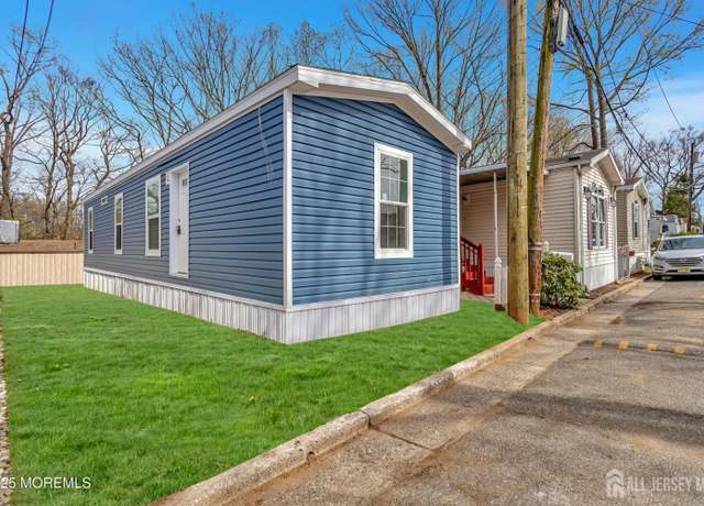 Property at 2505 Woodbridge Ave Unit 32M, Edison, NJ 08817, 2 beds, 1 bath