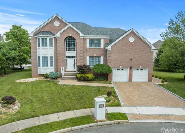 Property at 3 Sovar Ct, Edison, NJ 08820, 5 beds, 4.5 baths