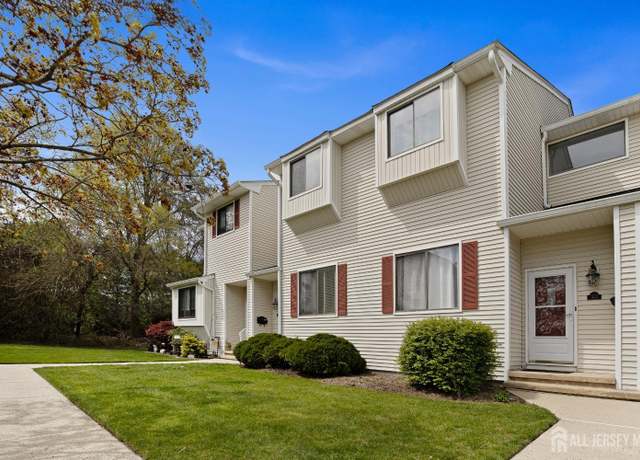 Property at 523 Clubhouse Dr, Middletown, NJ 07748, 2 beds, 1.5 baths