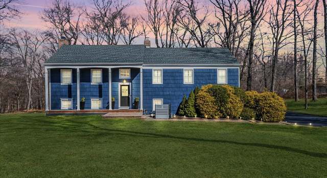 Photo of 29 Hunters Trl, Warren, NJ 07059