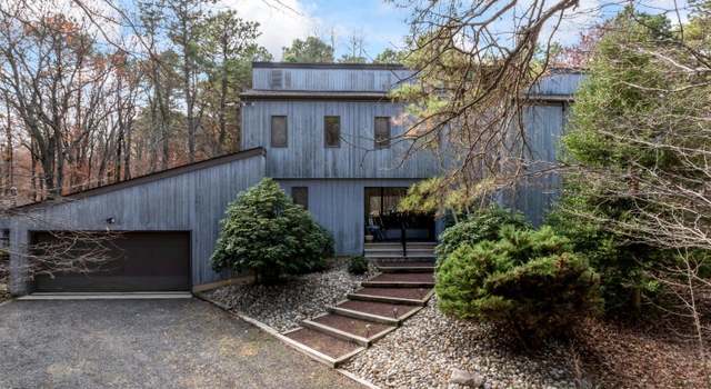 Photo of 31 Fresh Ponds Rd, East Brunswick, NJ 08816