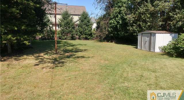 Photo of 6 Benart Pl, Middlesex, NJ 08846