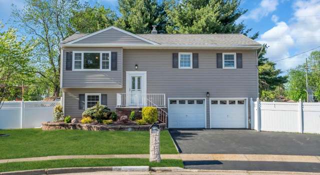 Photo of 18 Velikan Pl, Edison, NJ 08817