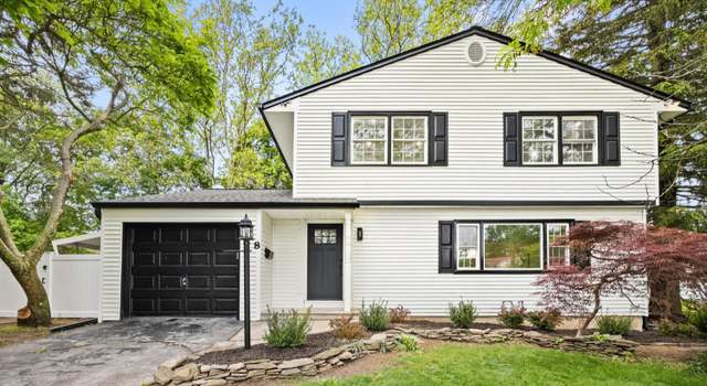 Photo of 8 S Surrey Ln, East Brunswick, NJ 08816