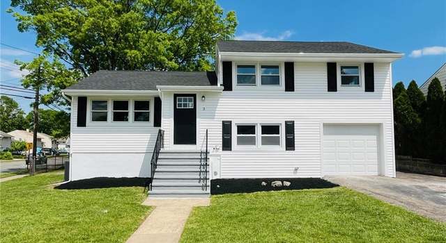 Photo of 3 Tracy Dr, Fords, NJ 08863