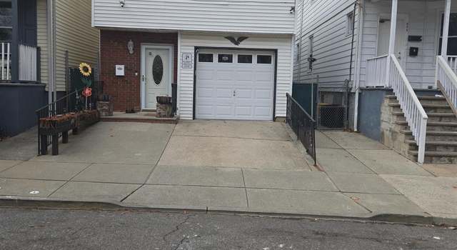 Photo of 533 W Side Ave W, Perth Amboy, NJ 08861