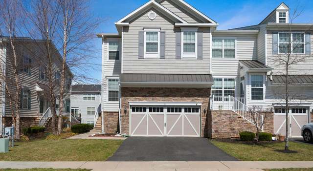 Photo of 31 Morris Ln, Cranbury, NJ 08512