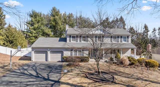 Photo of 5 Lenape Ln, East Brunswick, NJ 08816