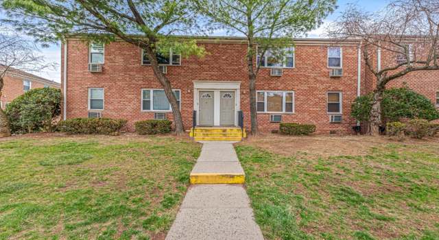 Photo of 22 York Dr, Edison, NJ 08817
