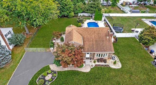 Photo of 12 Sussex Rd, East Brunswick, NJ 08816