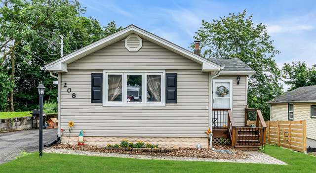 Photo of 208 Hilltop Blvd, Keyport, NJ 07735