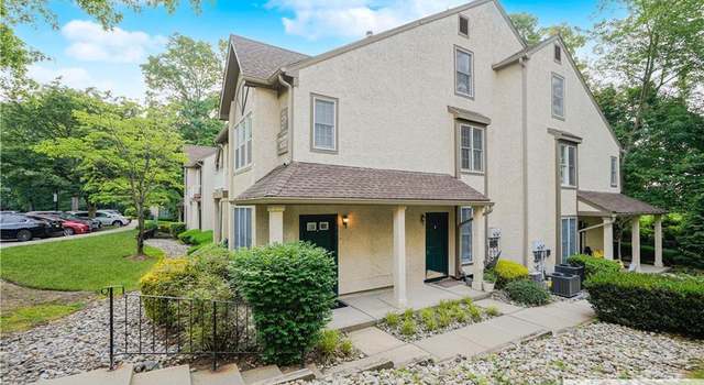 Photo of 406 Commons Dr #6, East Brunswick, NJ 08816