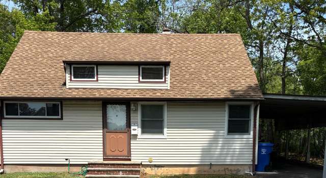 Photo of 93 W James Pl W, Iselin, NJ 08830