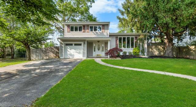 Photo of 44 York St, Old Bridge, NJ 08857